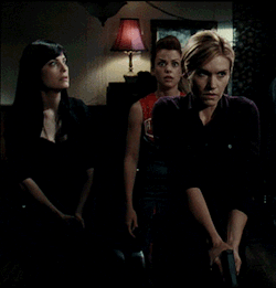roseveare-ish:  Audrey, Claire and Jordan, 3x06