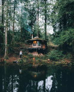 kyleecarrigan:  banshy:  Untitled by Forrest Winants Smith  