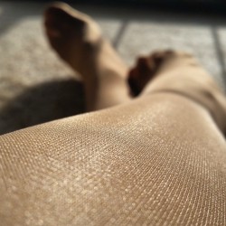 herhosiery:  Here’s the rest of the pics in my favorite L'eggs