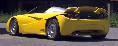 carsthatnevermadeit:  Ferrari F100r, 1999 byÂ Fioravanti. A roadster version of their earlier Ferrari concept which also had a rear spoiler that doubled as an air brake and a futuristic interiorÂ 