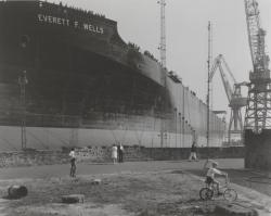 grupaok:Chris Killip, Launch of the supertanker, Everett F.