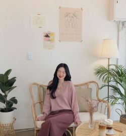 softjoy:  similar: knit sweater  + necklace