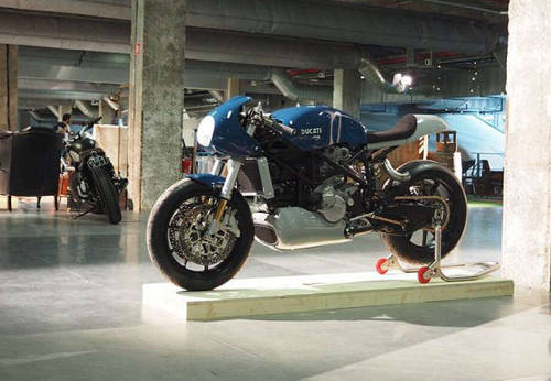 caferacerpasion:  Ducati 749 Cafe Racer by deBolex Engineering | www.caferacerpasion.com