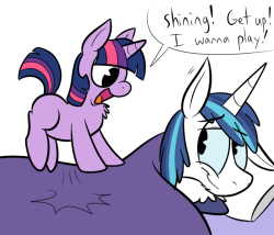 twily-daily:  Come on, wake up!  D'awww~! ^w^