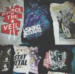 illuminaudo:  bxtcountry:  **GIVEAWAY** SLEEPING WITH SIRENS