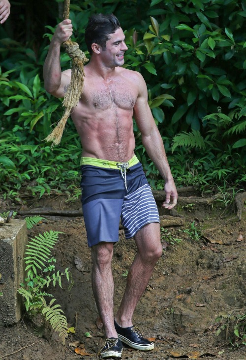 hotcelebs2000:  ZAC EFRON