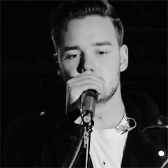 paynekillers-deactivated2016041:  liam performing on bbc children