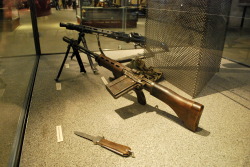 conceal-carry-hq:  FG42, standard issue for German Paratroopers