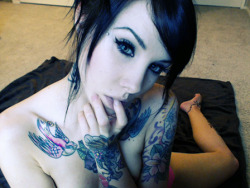 eveemfc:  hey there, all up close ;D You can buy videos and photos