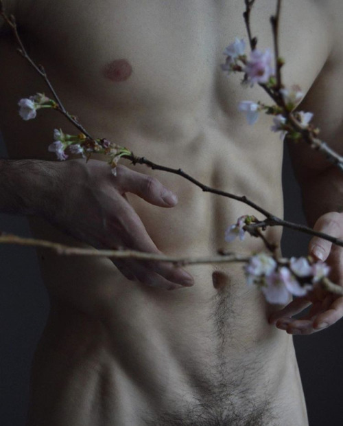 ladnkilt: APRIL SHOWERS BRING MAYBE A FLOWERING OF MASCULINE