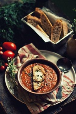 intensefoodcravings:  Roasted Tomato & Carrot Soup | Kely