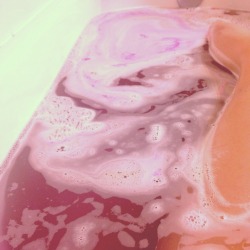 My bath water is pink be jealous