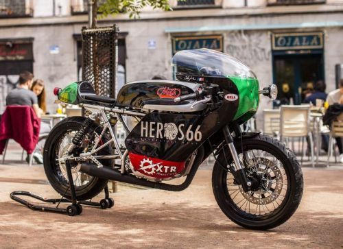 caferacerpasion:  Brutal! MASH 250 â€ªCafe Racerâ€¬ â€œCafÃ© Noir 2016â€ by XTR PEPO - MASH Heros 66.Esta moto de 250cc demuestra que las motos de baja y media cilindrada tambiÃ©n tienen su hueco dentro del mundo cafetero >Â http://www.caferacerpasion