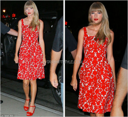 taylorswiftstyle:  Outside of MTV Studios | New York City, NY