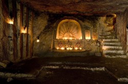 Subterranean worship (chapel carved underground in the Confrécourt quarries near Berny-Rivière in northern France)