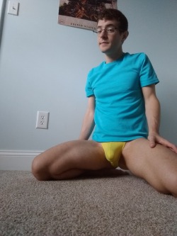 bikinithonglover:Lets try some creative angles.  I am still in