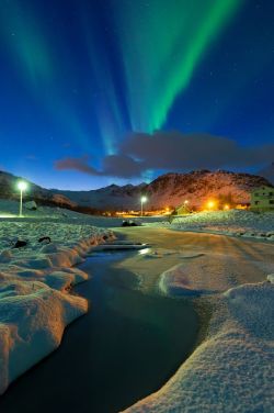 bojrk:  Aurora near Eggum, Norway // Aurora Borealis, Iceland