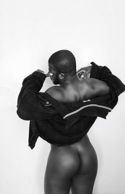 ohthentic:  beautifulblackmenfromphilly:    ohlluckyme submitted: