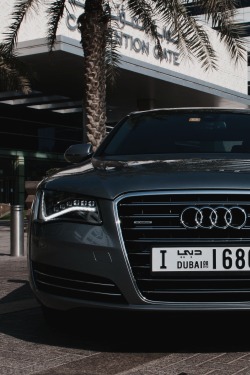 vistale:  Audi A8 | via