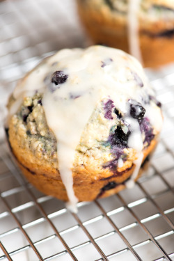 foodffs:  Ginger Blueberry Muffins Recipe Really nice recipes.