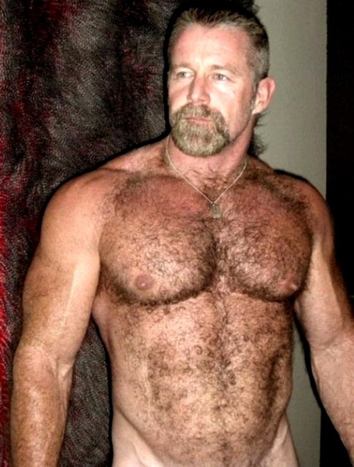 woofproject:  alphamacho:  this guy just exudes ALPHA MACHO MALENESS!!… bow down to this mullet badass bear of a MAN!!  http://woofproject.tumblr.com/ 