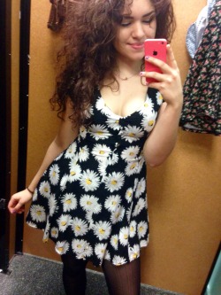 I wish this dress had fit better ;( damn you plato’s closet