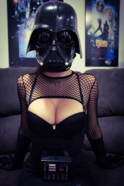 diary-of-a-sub2113:  Darth fishnet