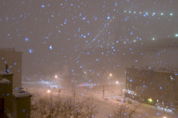 englishsnow:  Jane Kratochvil. Brooklyn Bridge Weather Channel.Â 2011. 