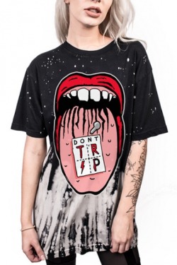 bluearbiternut: Street Style Gothic T-shirts   Left  //  Right