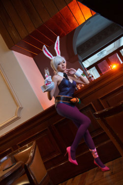 hotcosplaychicks: Battle Bunny Riven / League of Legends by MaySakaali
