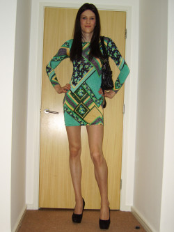 femboisdaddy:  Fembois · Sissybois · Girlyboys · Traps → here  I love that dress.  You are a tall Gurley!