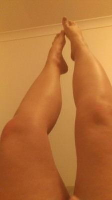 Legs in the air….just waiting for you 