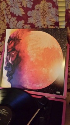 gvibem:   KiD CuDi - Man on The Moon “Everytime the moon