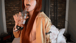 love-cosplaygirls:  [Self] Kurisu with the intellectuals drink