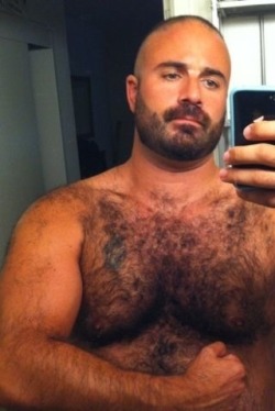 barebearx:  fhabhotdamncobs:  ♂♂  ~~~~PLEASE FOLLOW ME **