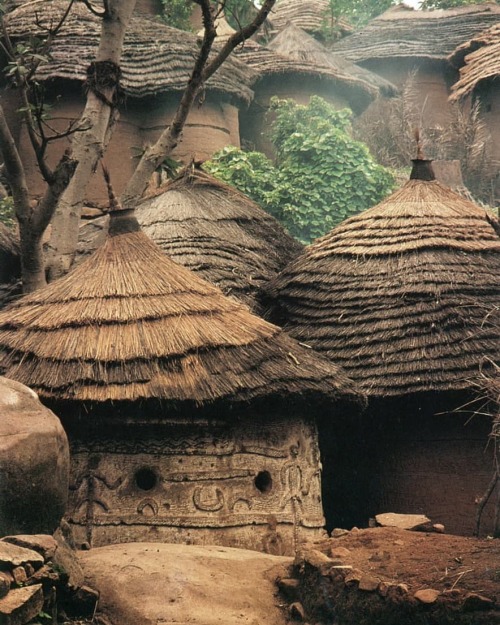 unsubconscious:Kulere village of Toff, Nigeria, 1963. From “Architectures