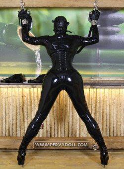 rubberdollemmalee: For all you guys who love “RUBBER BUTTS