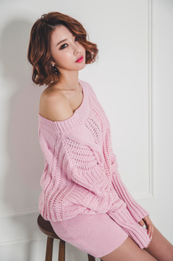 korean-dreams-girls:Ji Na - March 23, 2015 5th Set