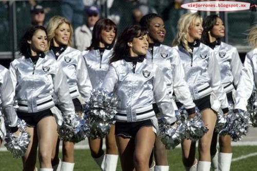 Porristas de los Oakland Raiders (110 Fotos)Disfruta las fotos de las Porristas de los Oakland Raiders.Ver todas las fotos >> AQUI << Â»