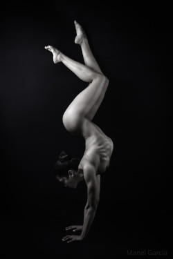 500pxpopularnude:  Balance by serpulido2006 , via http://ift.tt/1edgSZ2