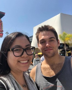 theraekens: Dylan with a fan ❤️