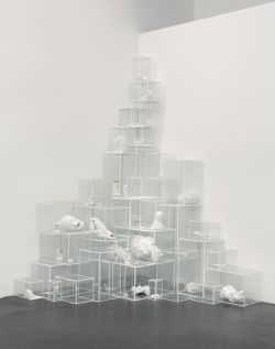 uvre:  Untitled (White Light #1), Terence Koh, 2006.