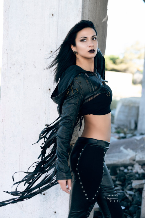 gothicandamazing:    Model: Mary BooPhoto: APOV Visual ArtistWelcome