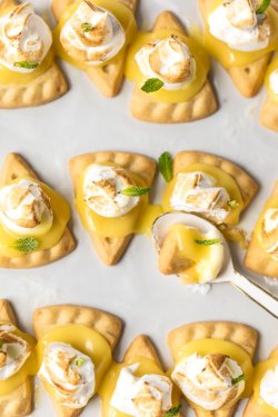 sweetoothgirl:  EASY LEMON MERINGUE COOKIES (LEMON MERINGUE PIE