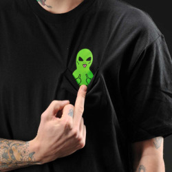 snow-snowwhite:  ALIEN SHIRT GET ONE HERE CAT SHIRT GET ONE HERE