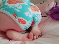 littlestmiku: Baby booty   Onesie from @onesiesdownunder  (18+