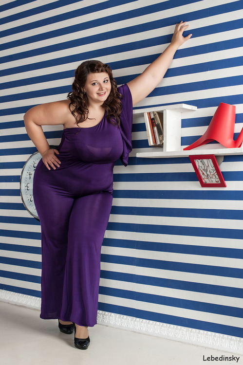 prettyfatladies:  The Worldâ€™s Most Beautiful Fat Women: Alexandra Shcherbakova Alexandra Shcherbakova is a 25-year-old plus-size model who lives in St. Petersburg, Russia.  She is also a PR Manager for the Perfect Happiness project, organizes the â€œNor