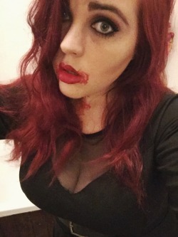 curvy-redhead:  Moody Halloween selfie