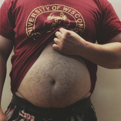 foodbanditcub:  Sexy belly. 