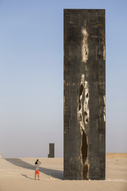 menalaus:  officialetulan: East-West by Richard Serra.  amazing